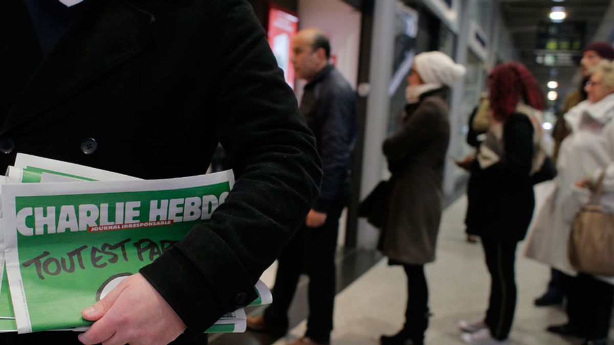 Agotado el primero número de Charlie Hebdo tras la masacre