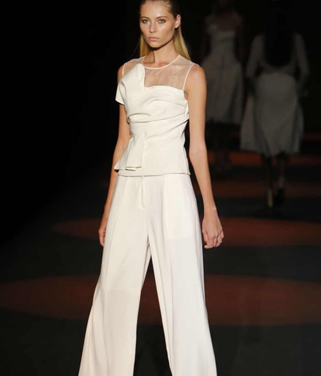 Blancos, negros y azules con detalles dorados