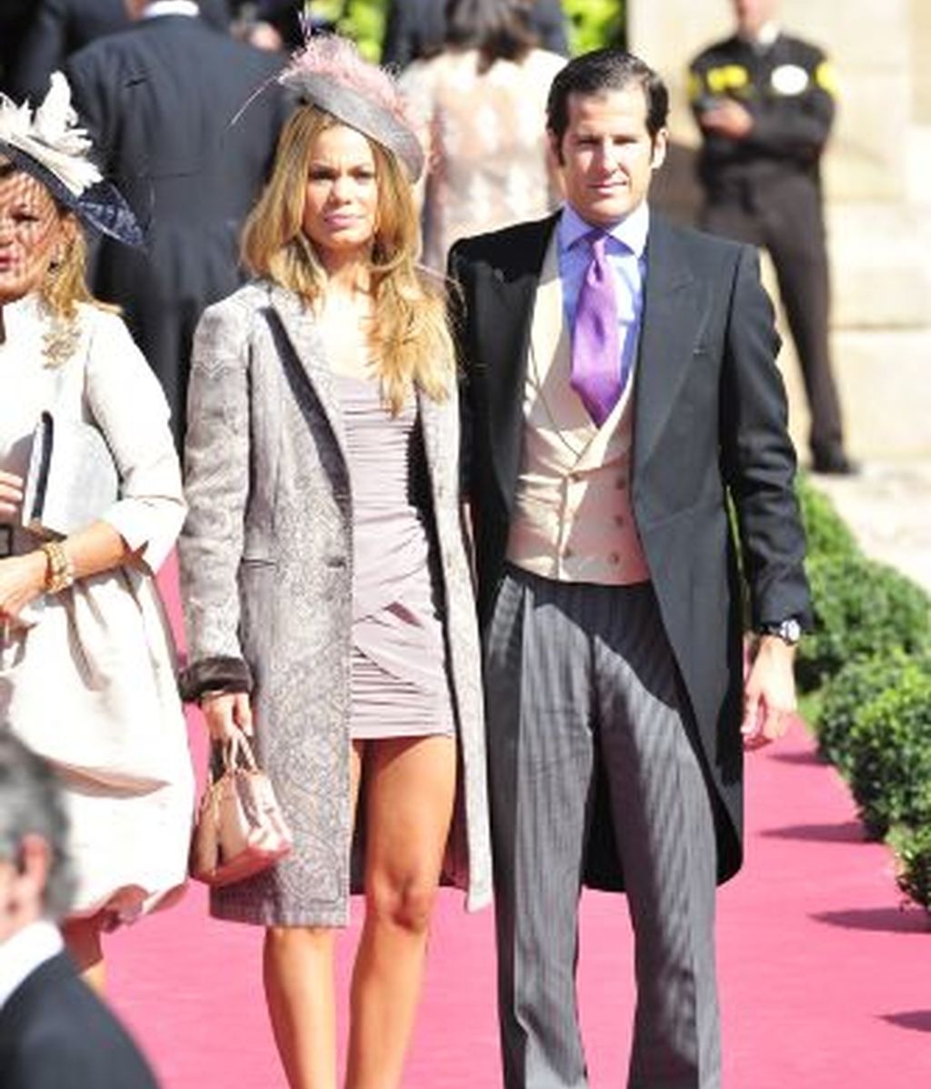 Carla Goyanes, falda-cinturón