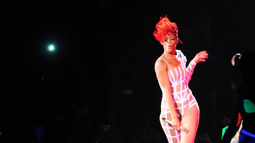 Rihanna, desatada en concierto