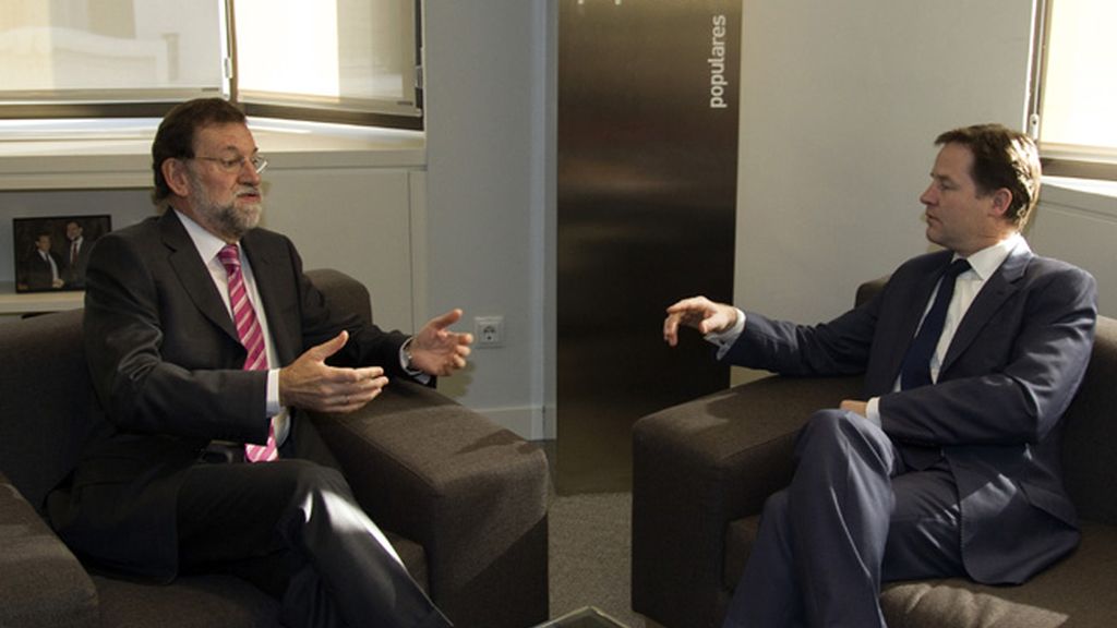 Nick Clegg y Mariano Rajoy se han reunido durante más de una hora en la sede popular madrileña de Génova.