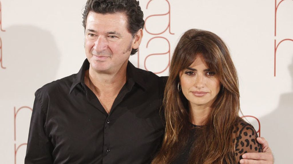 Intepreta a una enferma de cáncer y también produce el film