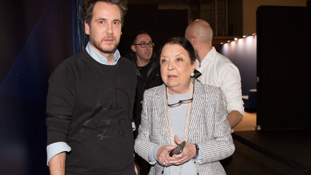 Ambiente en el desfile de ALVARNO