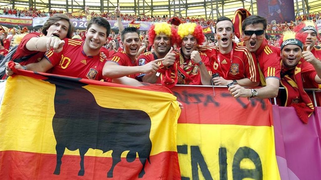 El desafío de España se juega en la grada