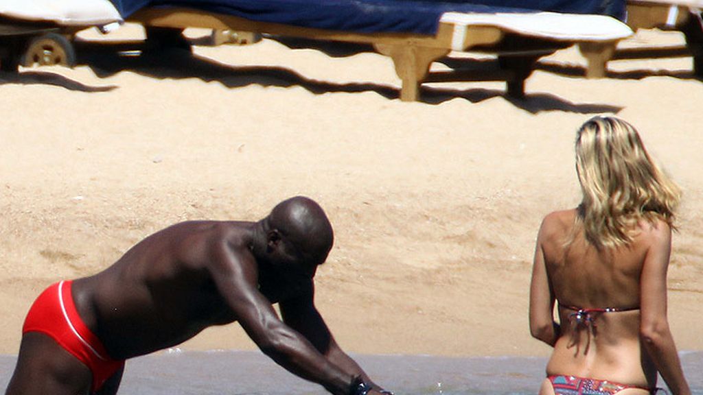 Seal, ya recuperado, hace escala con Heidi Klum en Cerdeña