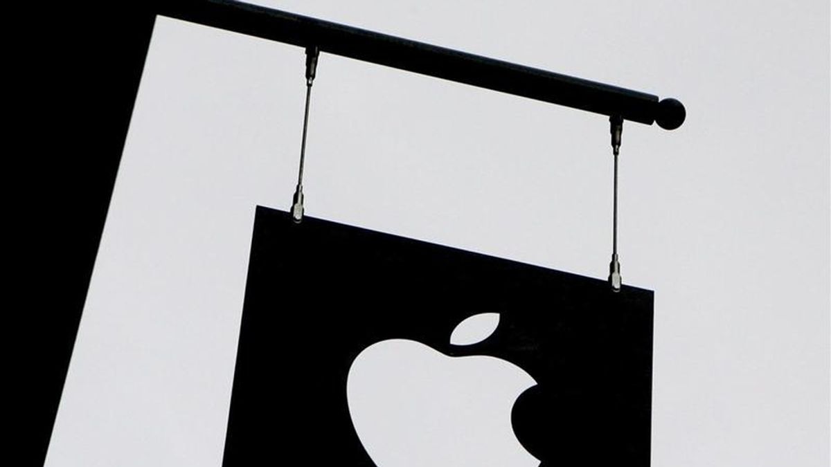 Apple obtuvo unos ingresos por ventas en los tres primeros meses del año de 24.667 millones de dólares, con un crecimiento interanual de un 82,7 por ciento, gracias a las fuertes ventas de iPhone y ordenadores Mac. EFE/Archivo