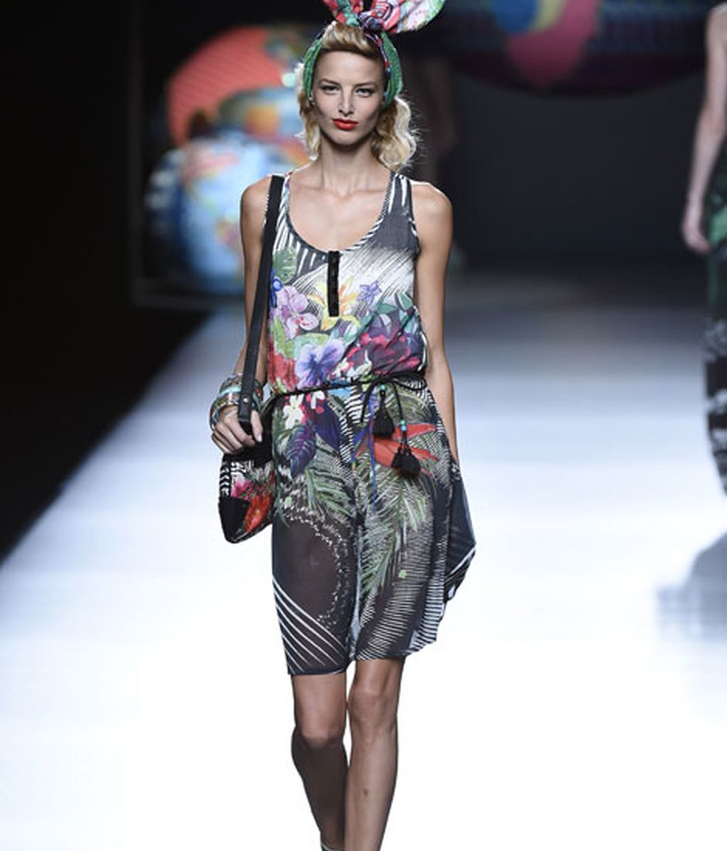 Color y grafismo en una colección que explota las señas de identidad de la firma