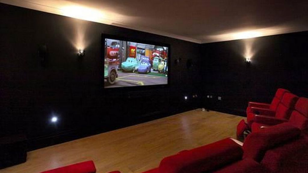 La mansión, típicamente British, está en Alderley Edge