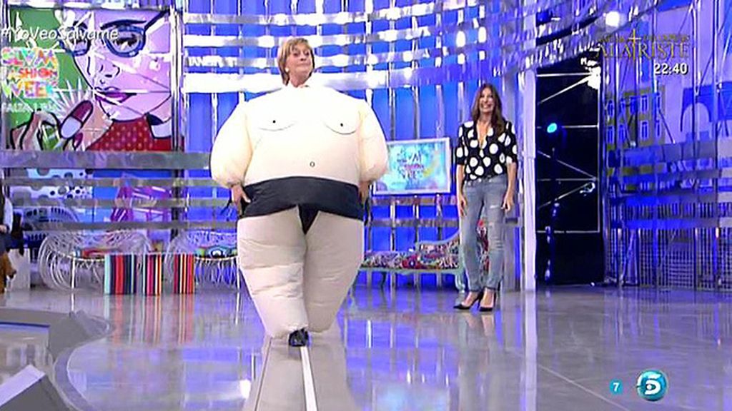 ¿Se puede ser sensual con un traje de sumo puesto?