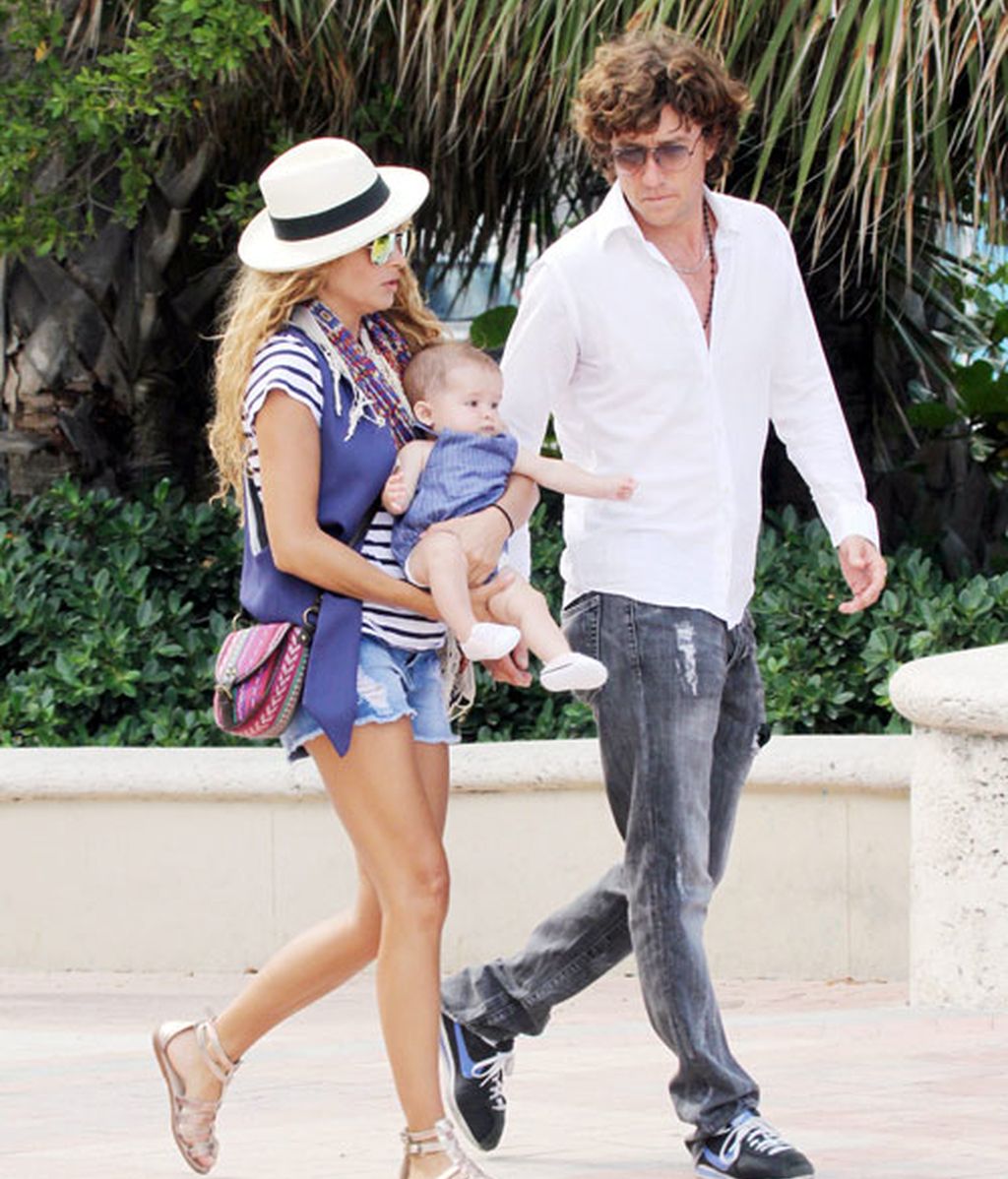 Paulina y Colate salen de paseo por Miami con Andrea Nicolás