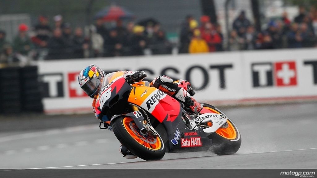 Pedrosa dominó también la segunda sesión de entrenamientos bajo la lluvia alemana