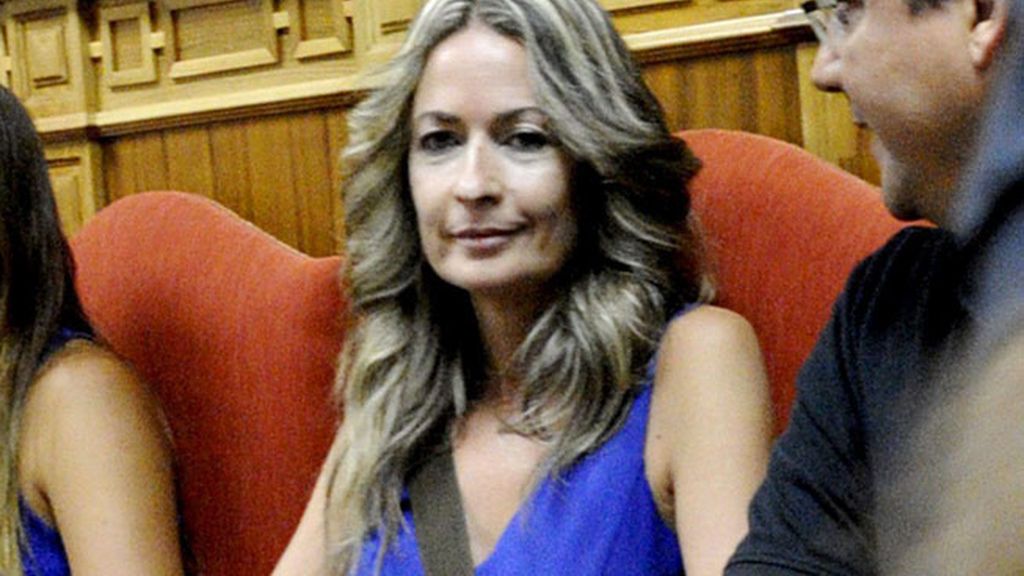 La concejala de Los Yébenes da la cara