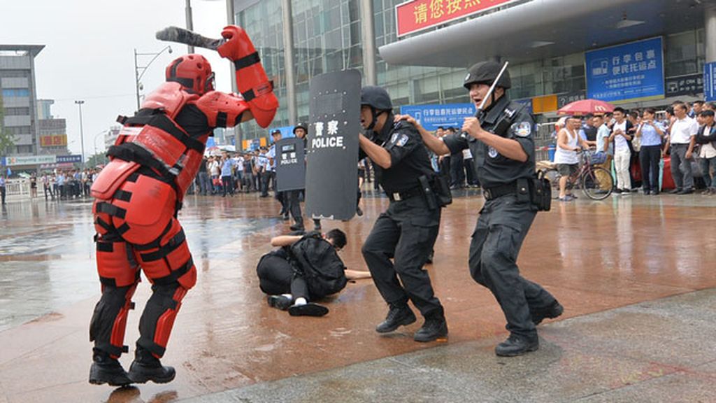 La policía china hace simulacros antiterroristas