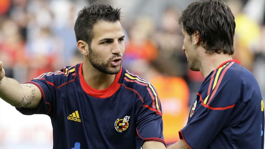 Cesc Fábregas, cerca del Barcelona