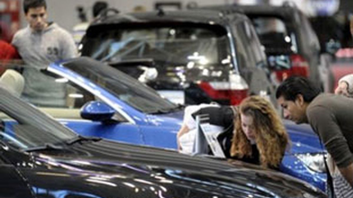 La venta de coches cae en julio según datos del sector.