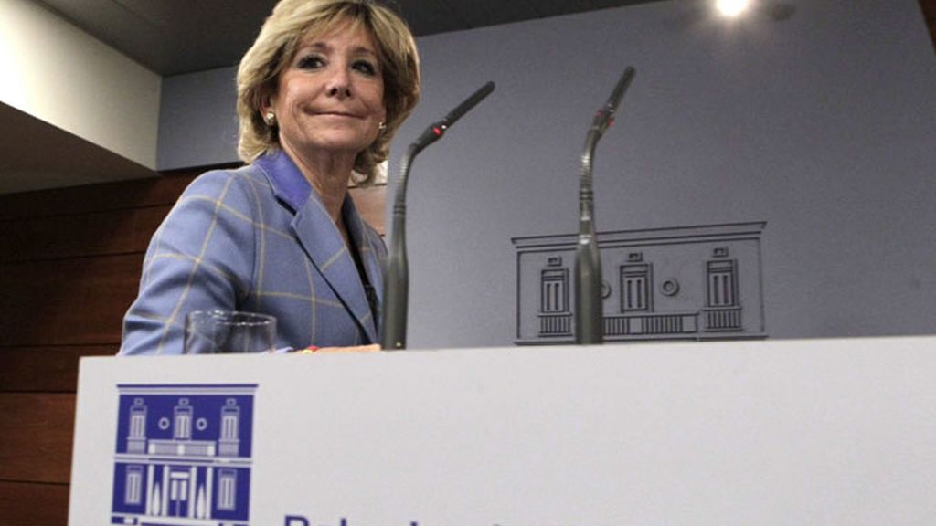 La presidenta de la Comunidad de Madrid, Esperanza Aguirre, en el palacio de la Moncloa.