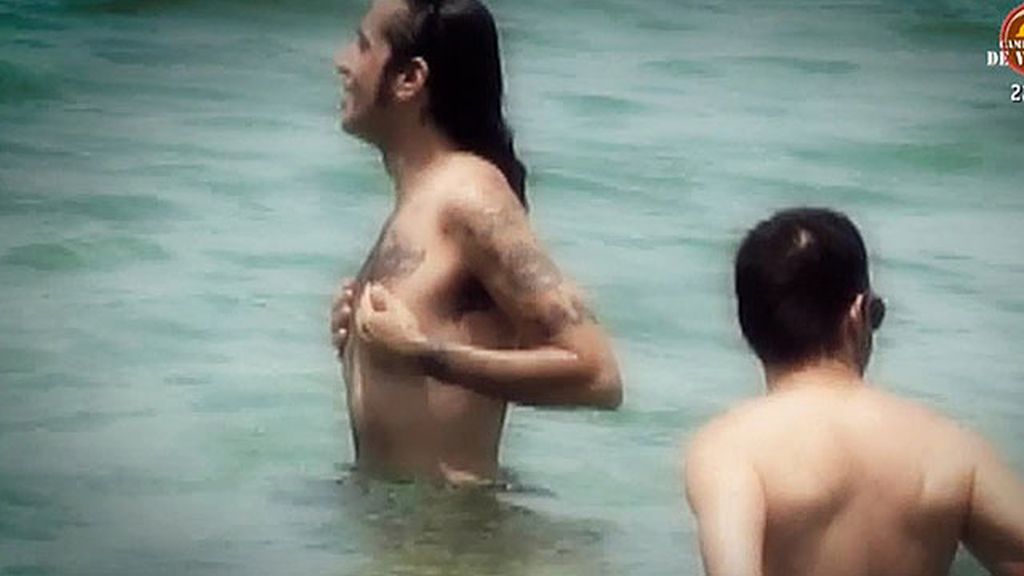 'La Nancy rubia' se da un chapuzón