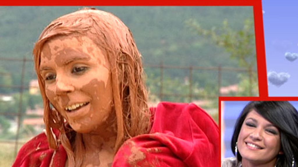 Las pretendientas se lanzan al barro