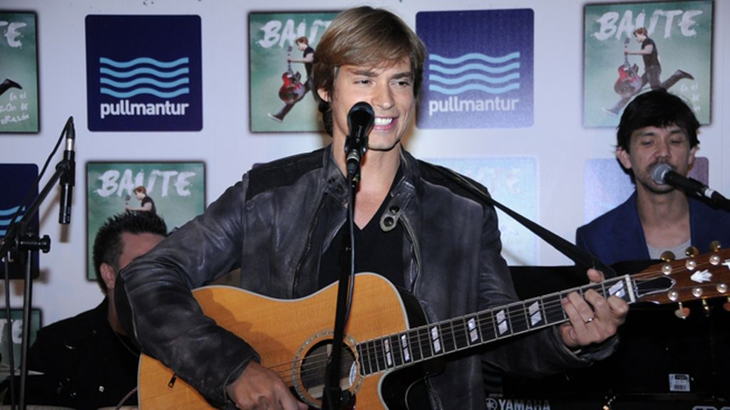 Carlos Baute enamora a nuestras famosas