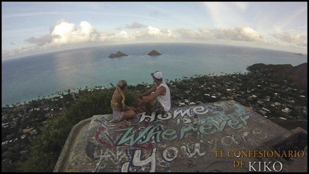 Así es el circulo más íntimo de la hawaiana