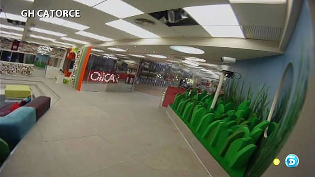 Nos sumergimos en la casa como un concursante más