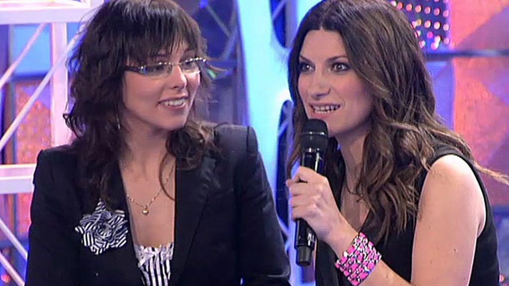 La cantante se convierte en cómplice de la historia de Eloy y Arantxa