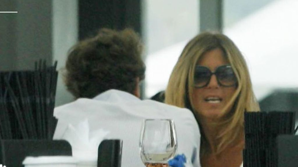 La pareja se ha dejado ver muy acaramelada por la isla Pitiusa