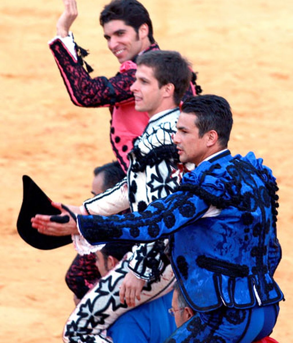 Cayetano Ribera, 'El Juli' y José María Manzanares, en la plaza