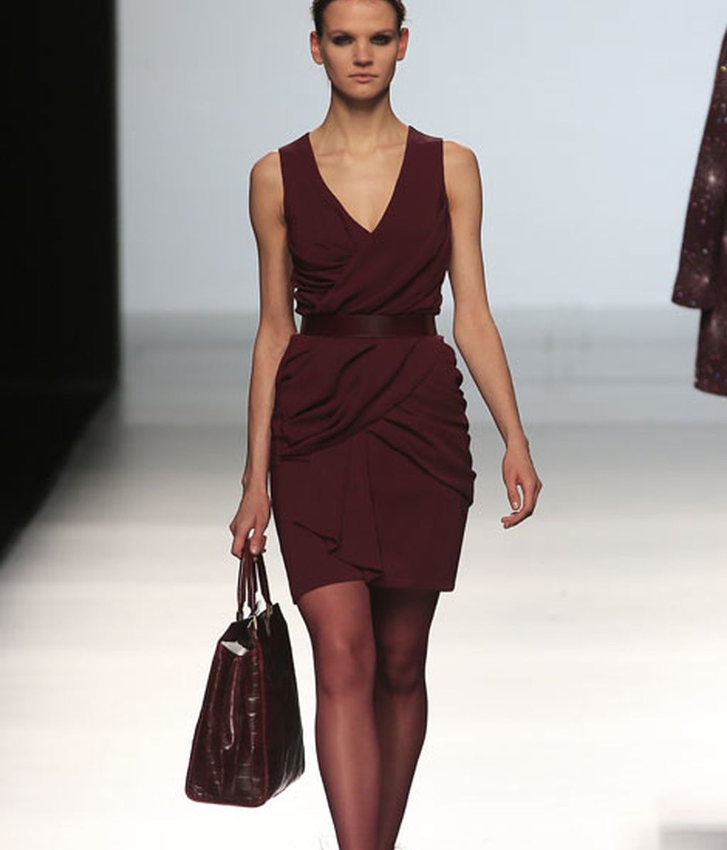 Sofisticación y elegancia en azules, rosas y burdeos