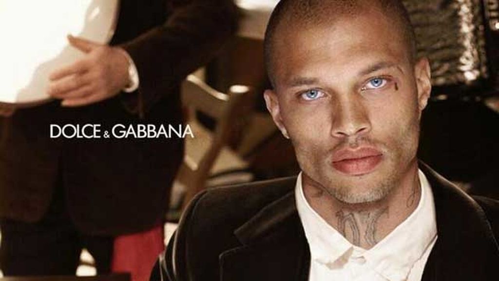 Las redes sociales se llenan de memes de Jeremy Meeks, el preso más guapo