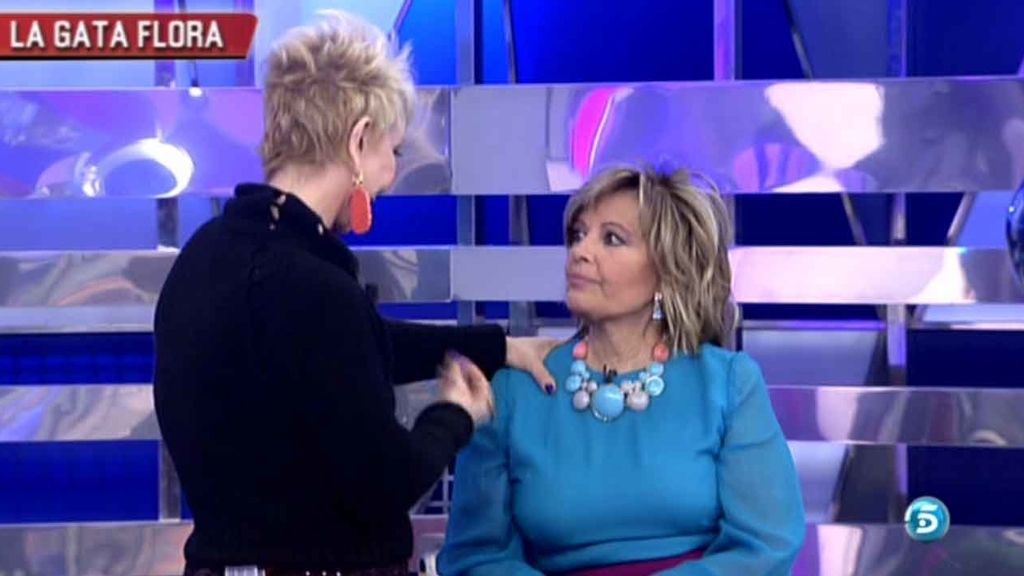 María Teresa Campos le ayuda con la representación animal