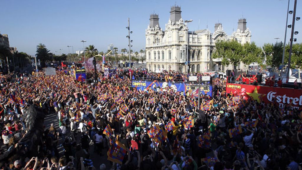Barcelona se tiñe de blaugrana
