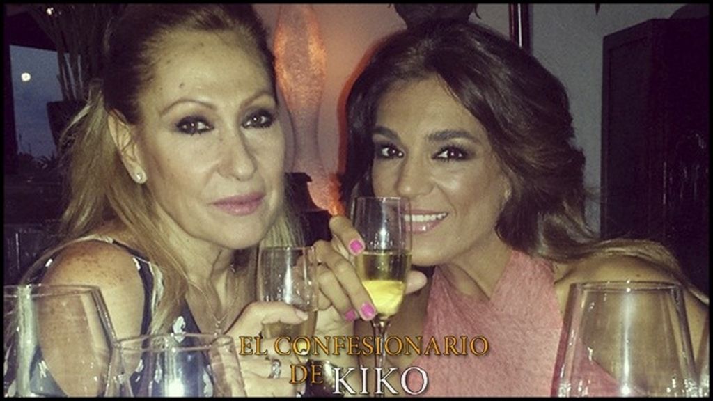 Rosa, Raquel y Víctor, protagonistas del gran desfile de carrozas