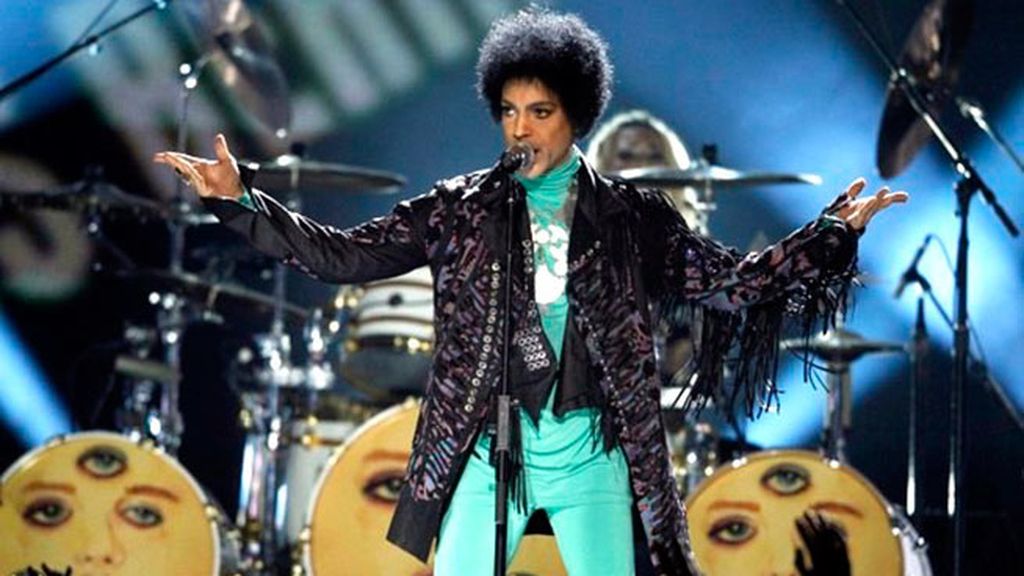 Llamar la atención nunca fue un problema para Prince