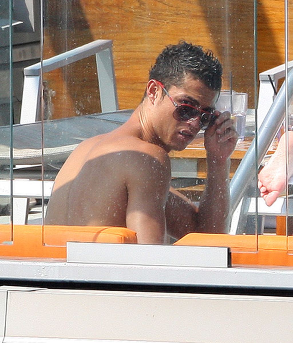 Cristiano Ronaldo, de veraneo con novia y sin bebé