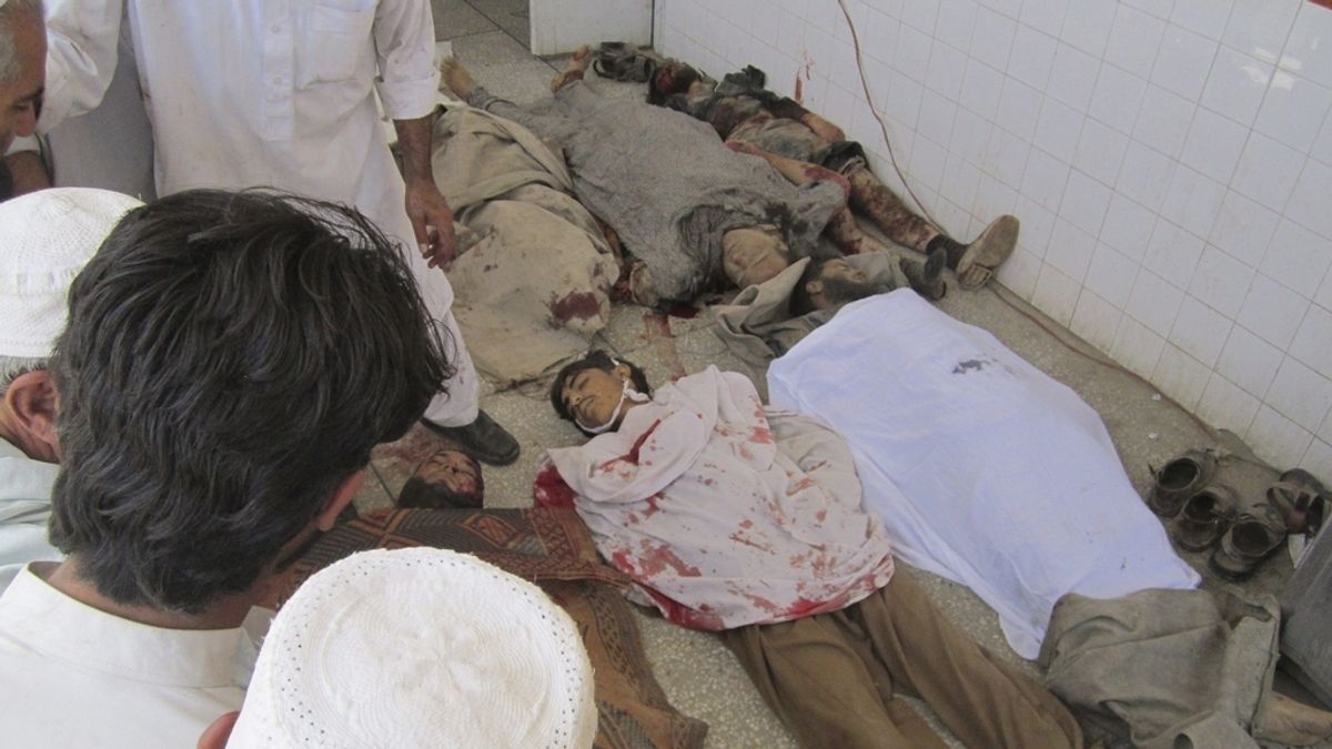 Cuerpos del atentado de Pakistán (EFE)
