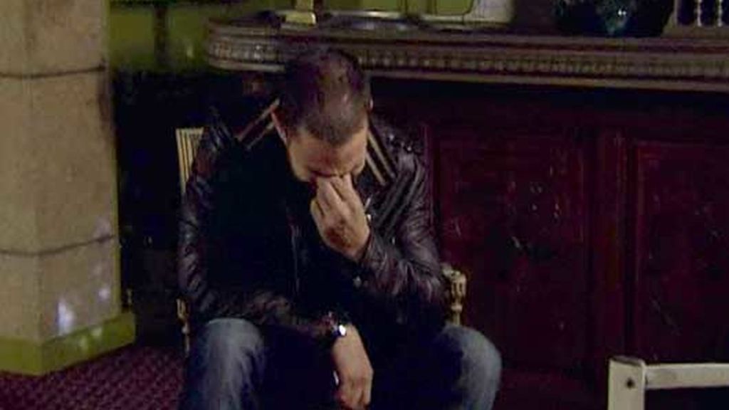 La Roca descubre que su tío mandó matar a su padre