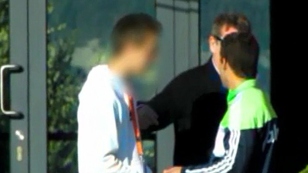 El hijo de Ortega Cano continúa con su tratamiento en el Insituto Hipócrates