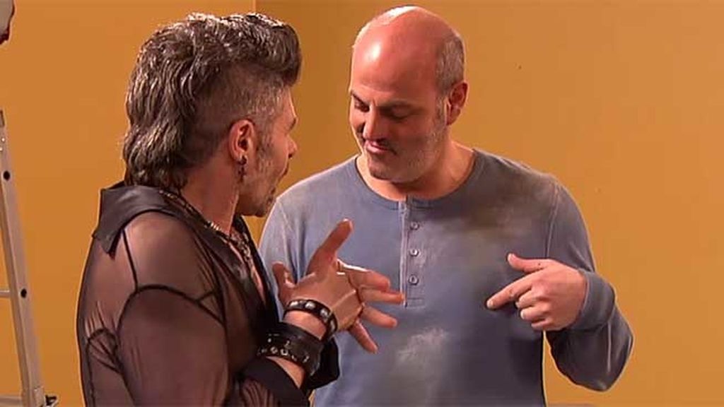 La maniobra de conquista termina con un dedo amputado