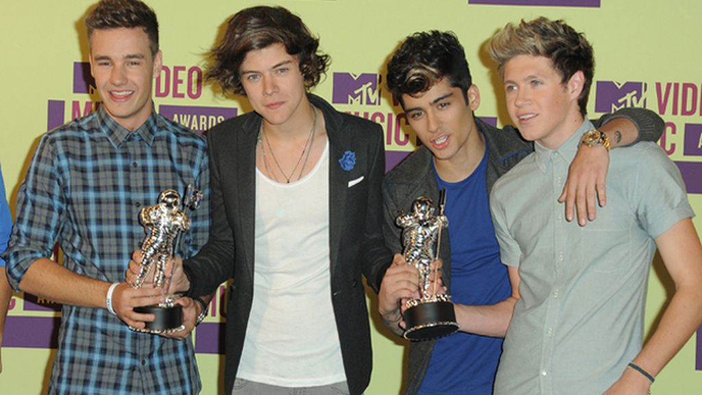 Los 'One Direction' arrasaron en los MTV Awards