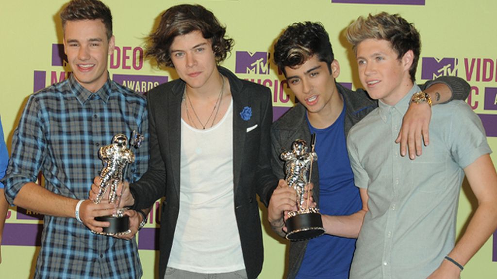 'One Direction' arrasa en los MTV Awards