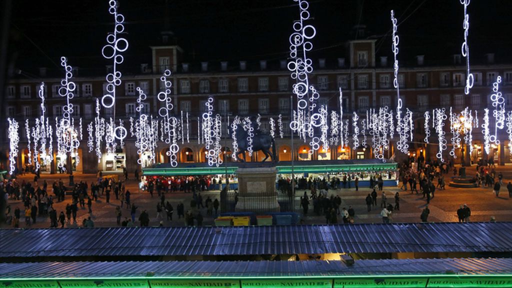 Madrid ya luce navideña