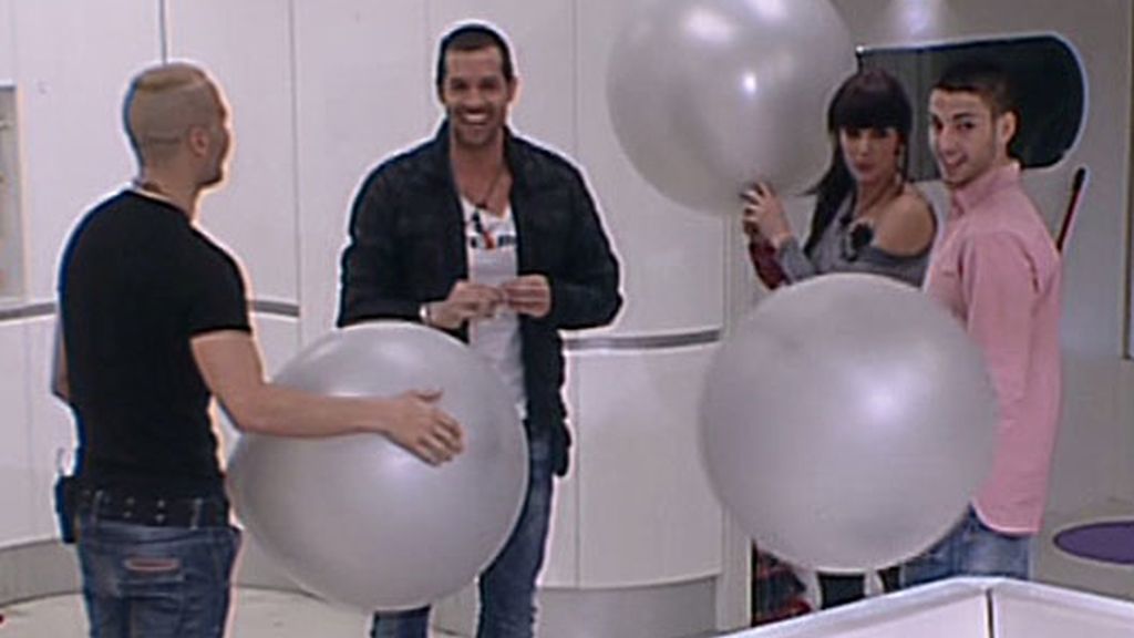 Óscar 'regresa' a la casa de 'GH'