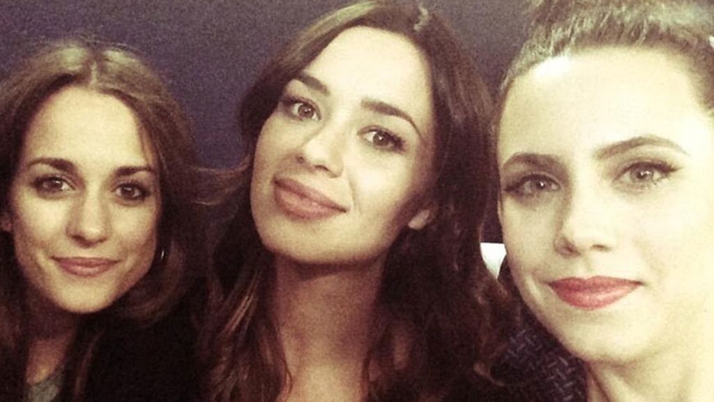 Silvia Alonso, Dafne Fernández y Aura Garrido se divierten juntas