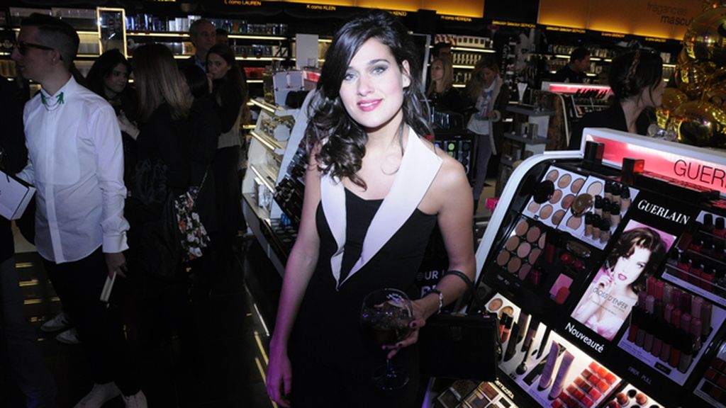La actriz Iris Lezcano en plena celebración del 15 aniversario de Sephora
