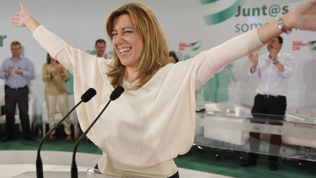 Susana Díaz acuerda con IU agotar la legislatura en Andalucía