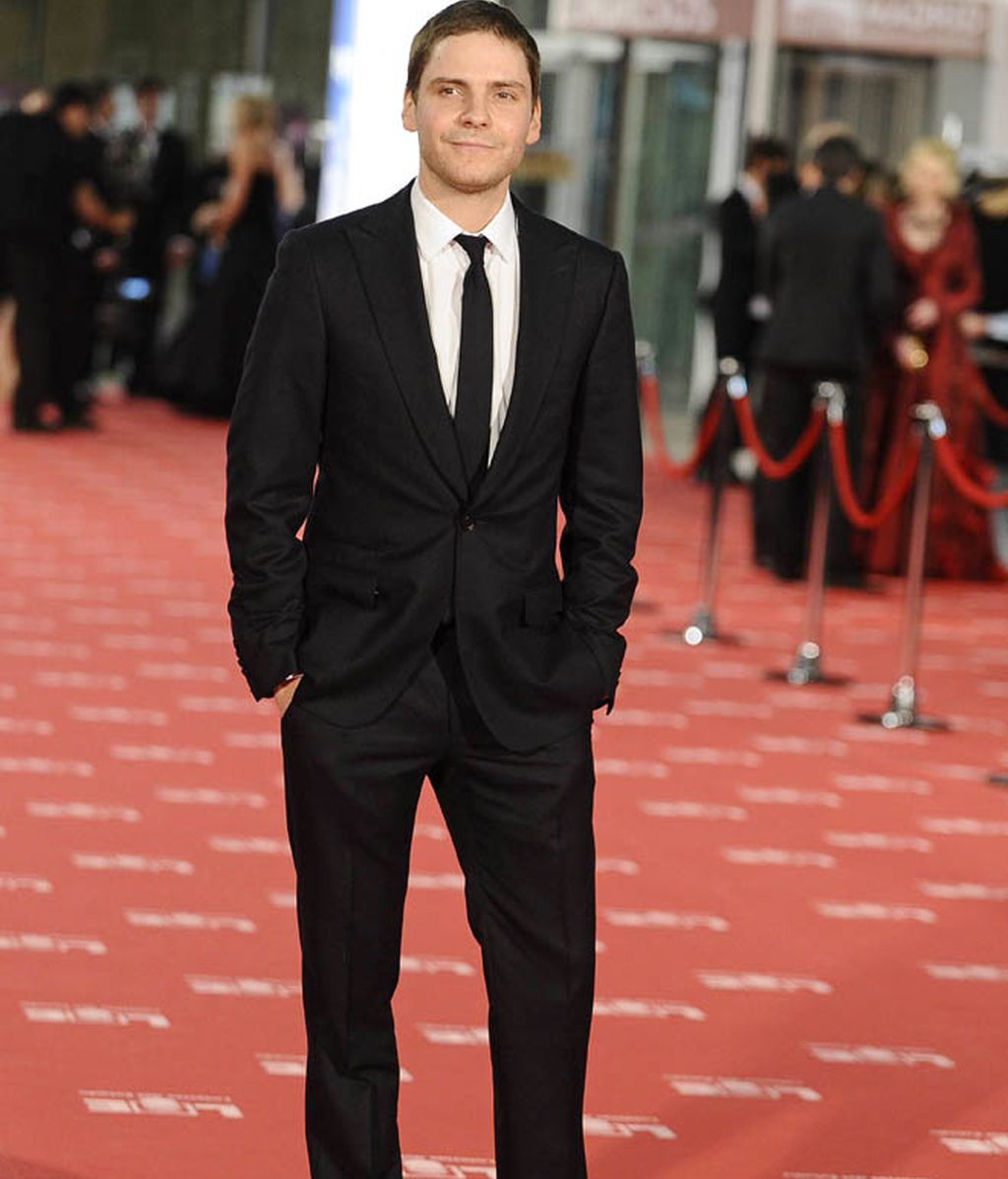 Los chicos en la gala: ¡Los españoles no sabemos llevar esmoquin!