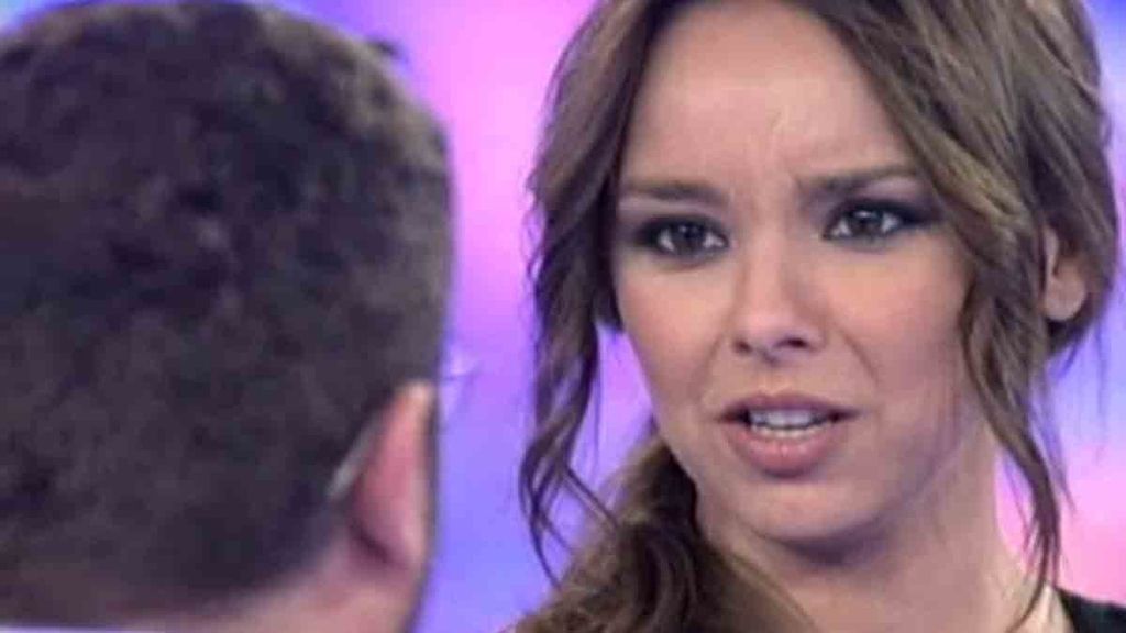 La cantante le ha dedicado a Mari el tema 'Simplemente tú'