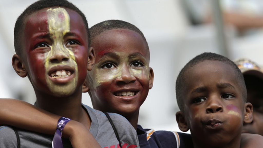 A pesar de la rivalidad, algunos brasileños apoyan a La Roja