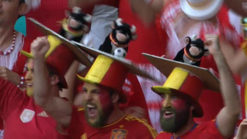 El toro muy presente en la afición de La Roja